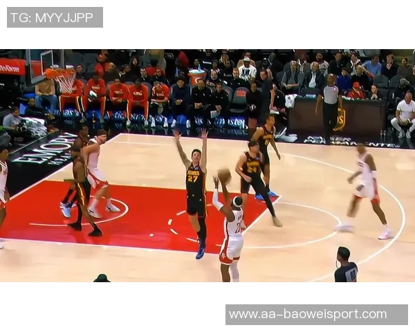 贾巴里沃克替补发威半场轰下16分并贡献精彩表现