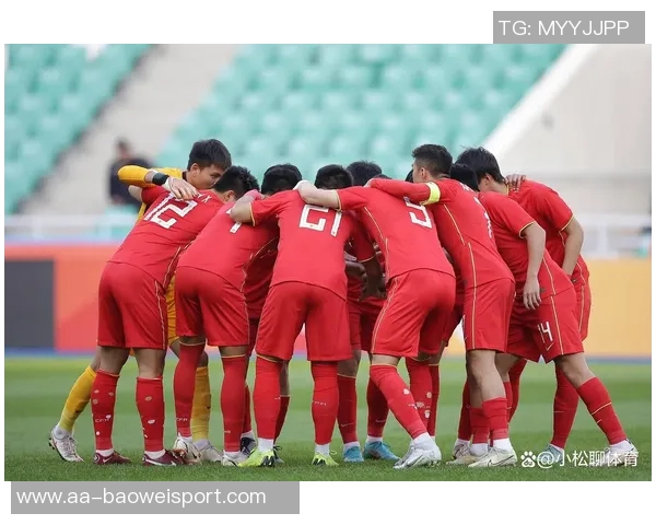 蒯纪与毛伟杰轻松合影归沪期待新赛季精彩表现