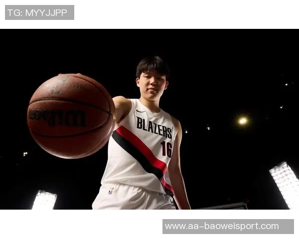 开拓者球迷嘉年华对抗赛黑队险胜白队杨瀚森队友夏普荣膺MVP称号